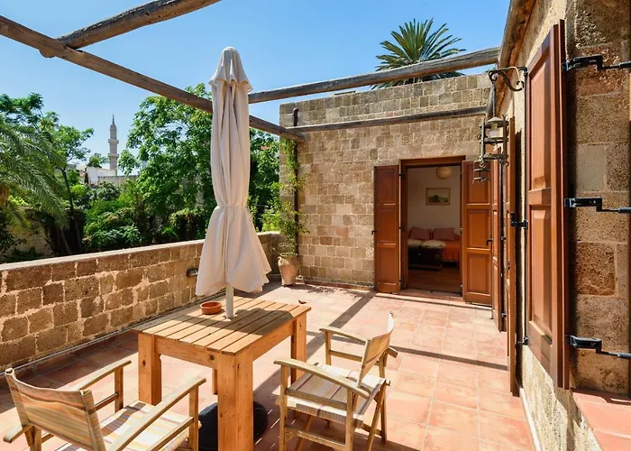 Inner Light Vila Rhodes City