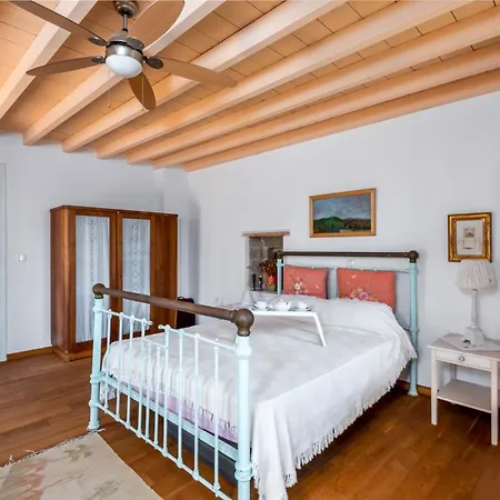 וילה Inner Light *