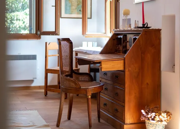 Inner Light Willa Rhodes City